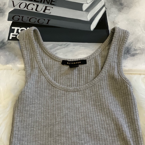 Grey Cropped Tank - Picture 2 of 3